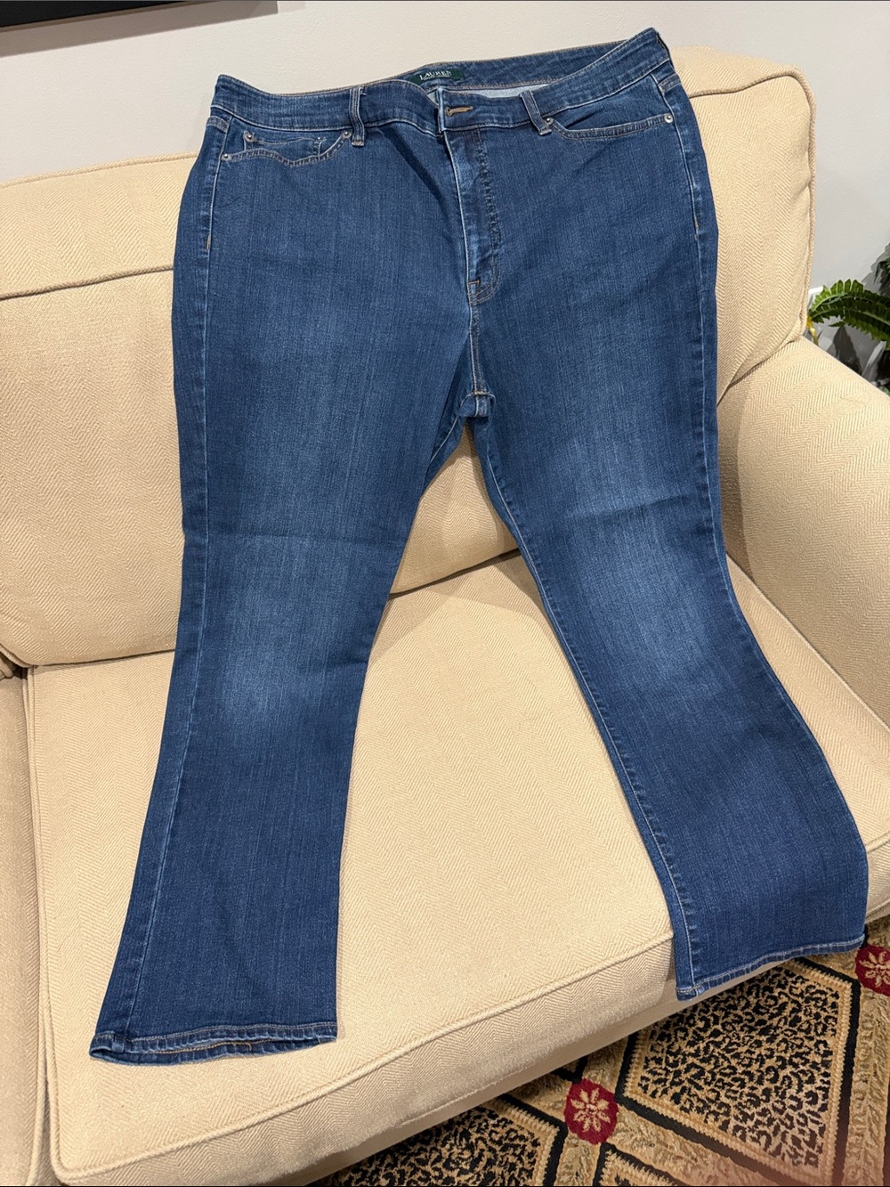 Lauren Ralph Lauren Women’s modern straight curvy Jeans Size 16